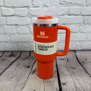 NWT Stanley Flowstate Quencher H2.O Tumbler 40 Oz Adventure Series NEW Tigerlily